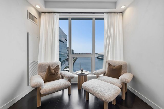 150 Seaport Blvd 6D, Boston, MA 02210