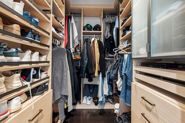 150 Seaport Blvd 6D, Boston, MA 02210