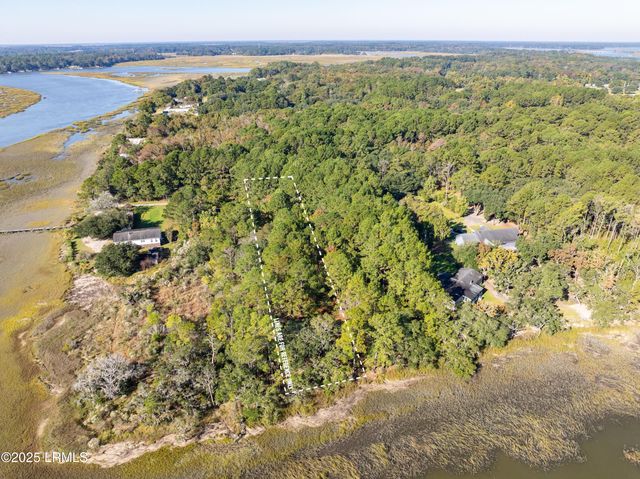 40 Creekmoor Lane, Seabrook, SC 29940