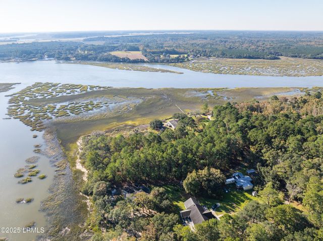 40 Creekmoor Lane, Seabrook, SC 29940