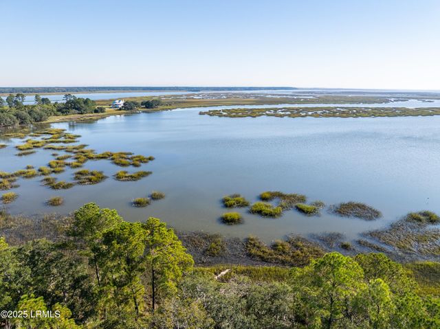 40 Creekmoor Lane, Seabrook, SC 29940