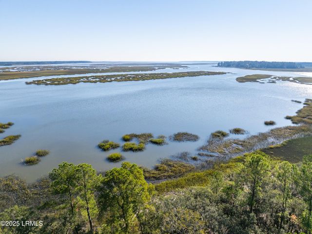 40 Creekmoor Lane, Seabrook, SC 29940