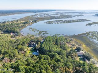 40 Creekmoor Lane, Seabrook, SC 29940