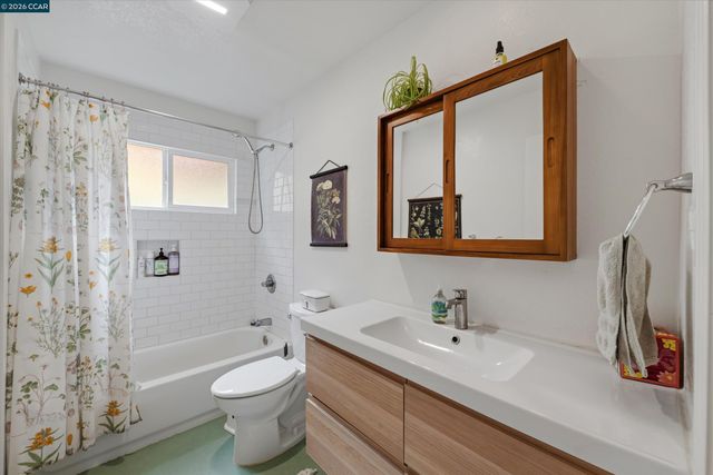 7830 Shevlin Pl, El Cerrito, CA 94530