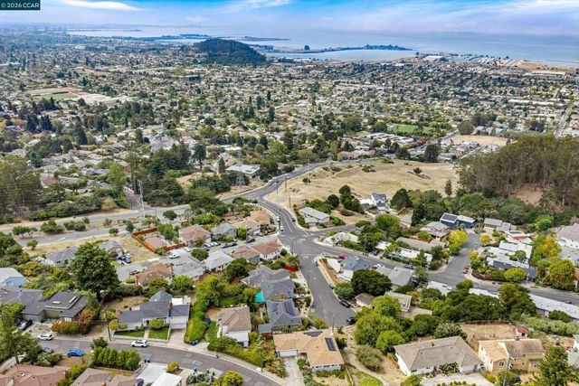 7830 Shevlin Pl, El Cerrito, CA 94530