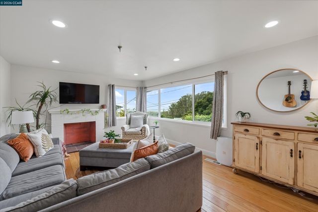 7830 Shevlin Pl, El Cerrito, CA 94530