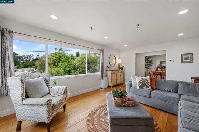 7830 Shevlin Pl, El Cerrito, CA 94530