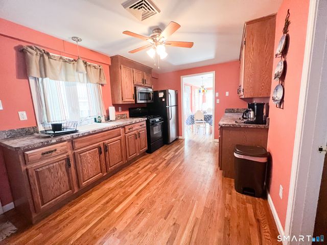 754 East Broadway, Milford, CT 06460