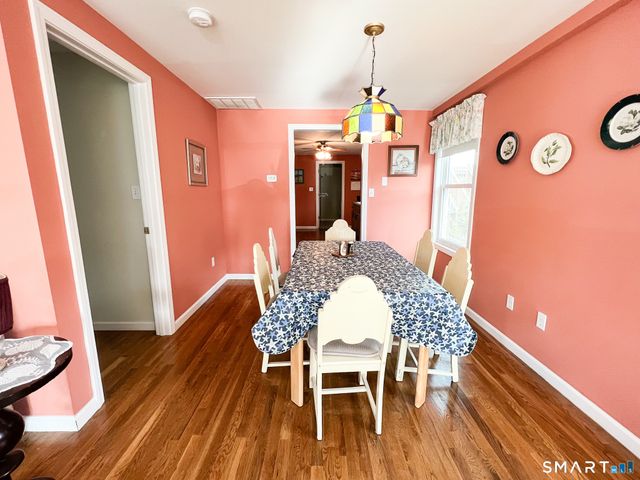 754 East Broadway, Milford, CT 06460
