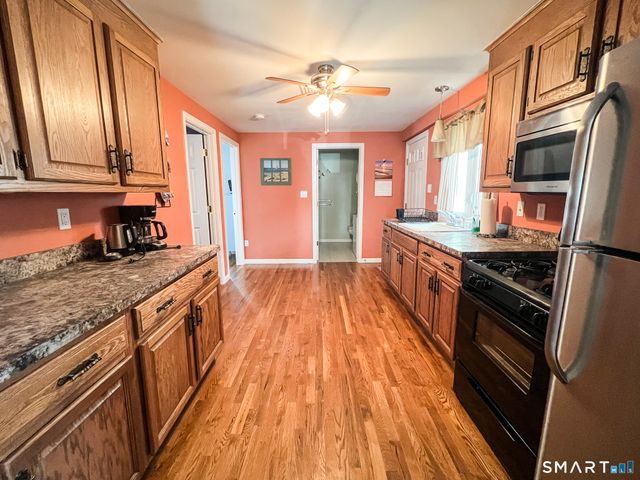 754 East Broadway, Milford, CT 06460