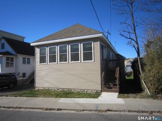 754 East Broadway, Milford, CT 06460
