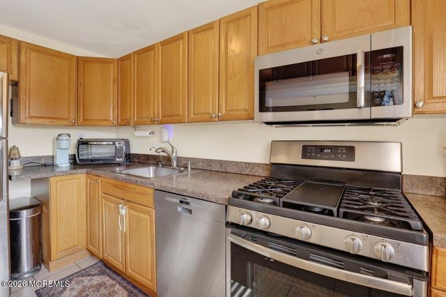 147 Manor Drive, Red Bank, NJ 07701