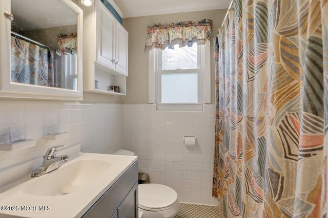 147 Manor Drive, Red Bank, NJ 07701