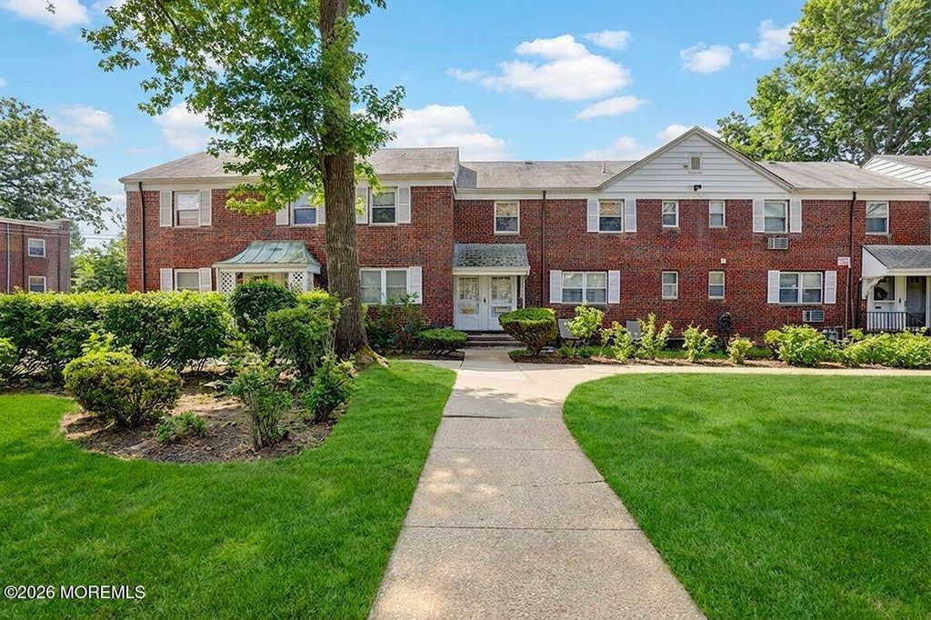 147 Manor Drive, Red Bank, NJ 07701