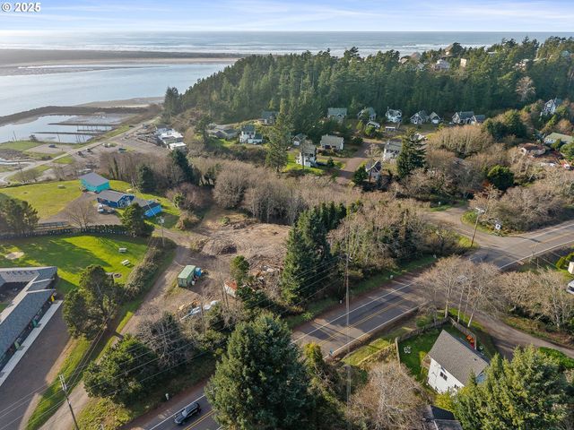 4805 LEONARD St, Netarts, OR 97143