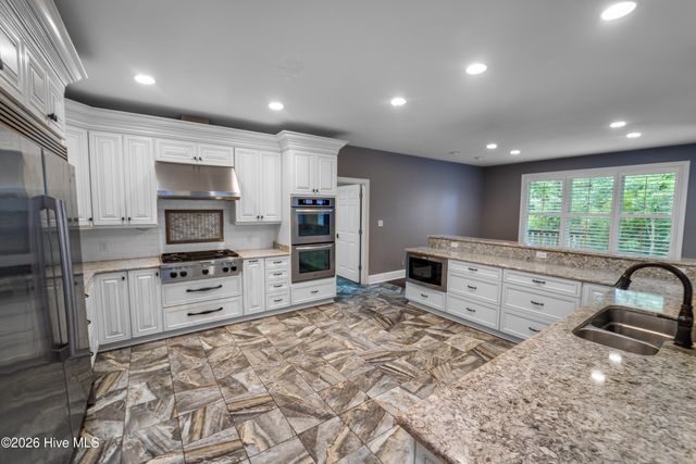 3821 Timber Stream Drive, Southport, NC 28461