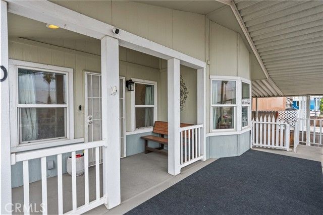 21500 Lassen St 180, Chatsworth (los Angeles), CA 91311