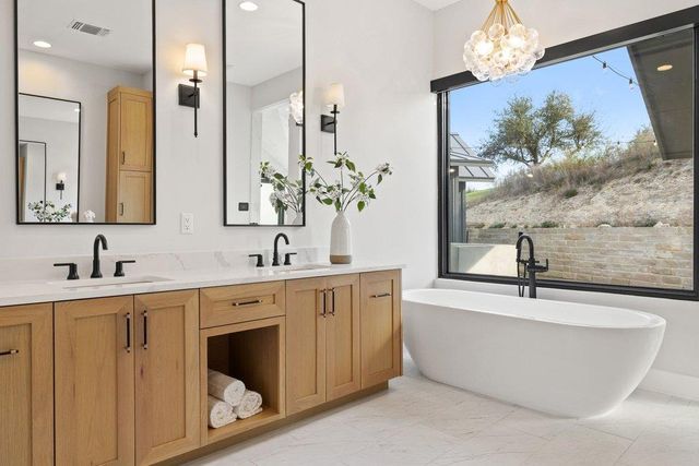 6316 Caudill LN, Austin, TX 78738