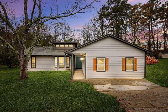 9573 Briar Creek Court, Jonesboro, GA 30238