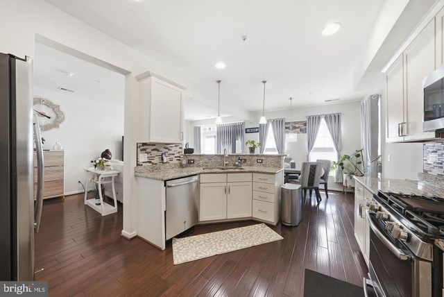 25202 SPLIT CREEK TER, Chantilly, VA 20152