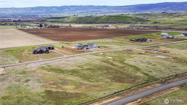 381 Green Canyon Lane, Ellensburg, WA 98926