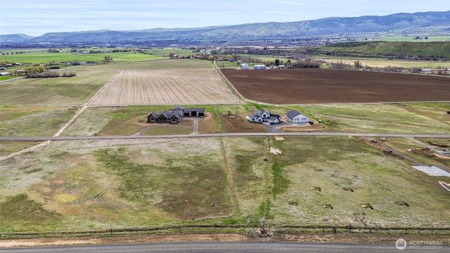 381 Green Canyon Lane, Ellensburg, WA 98926