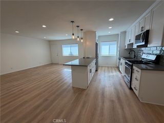 4358 Mammoth 26, Sherman Oaks, CA 91423