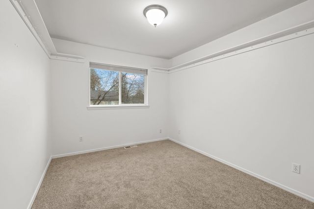 4208 S Tenfel Ln, Spokane, WA 99223