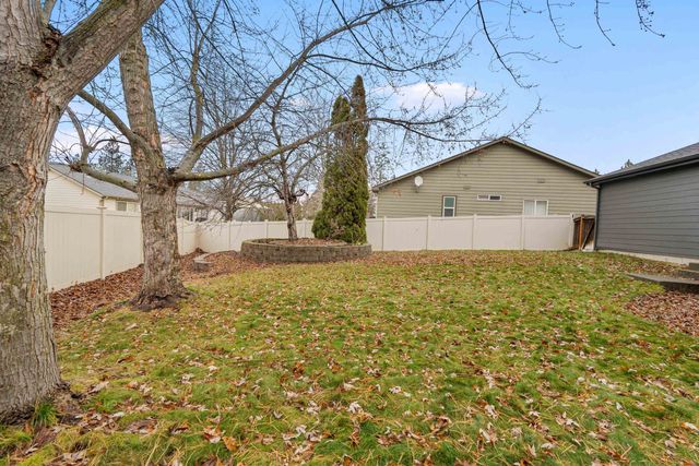 4208 S Tenfel Ln, Spokane, WA 99223