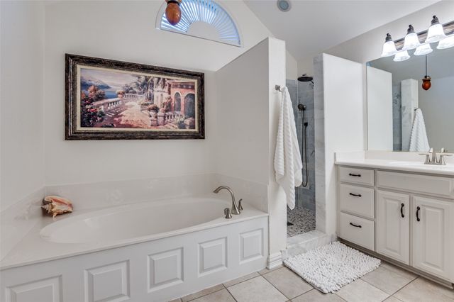 7905 Brandon Court, North Richland Hills, TX 76182