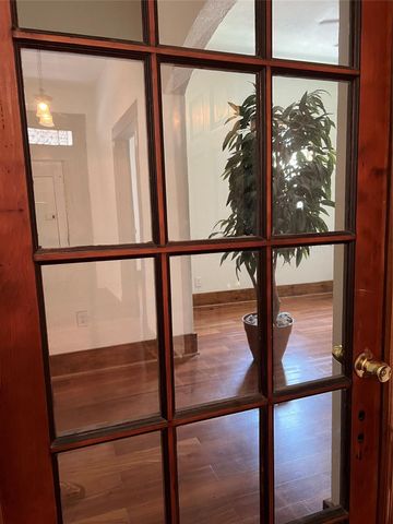 1813 29th Street, Galveston, TX 77550