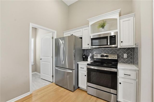 10202 N Quincy Avenue, Kansas City, MO 64156