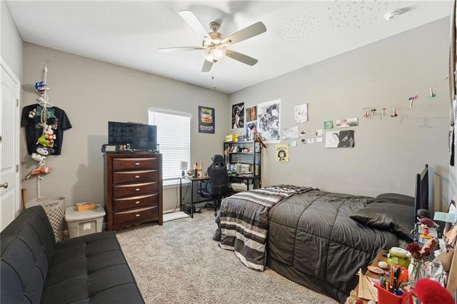 10202 N Quincy Avenue, Kansas City, MO 64156