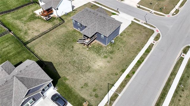 10202 N Quincy Avenue, Kansas City, MO 64156