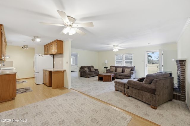 1392 Nixonton Road, Elizabeth City, NC 27909