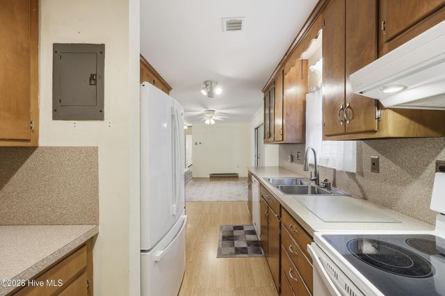 1392 Nixonton Road, Elizabeth City, NC 27909