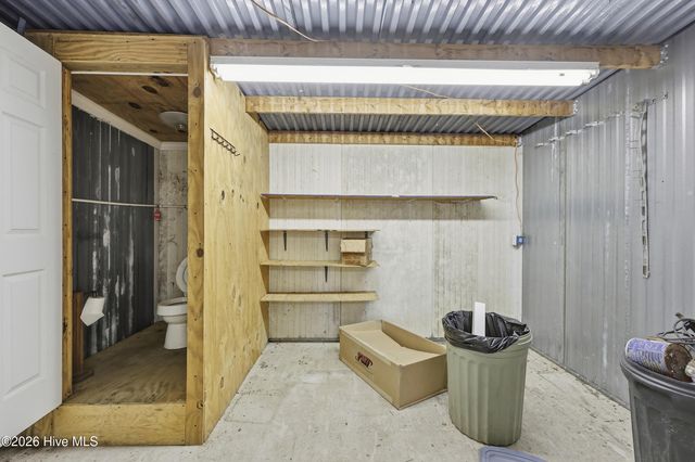 1392 Nixonton Road, Elizabeth City, NC 27909