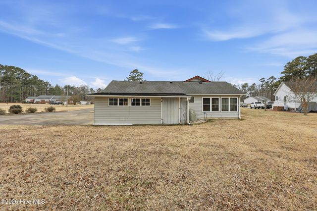 1392 Nixonton Road, Elizabeth City, NC 27909