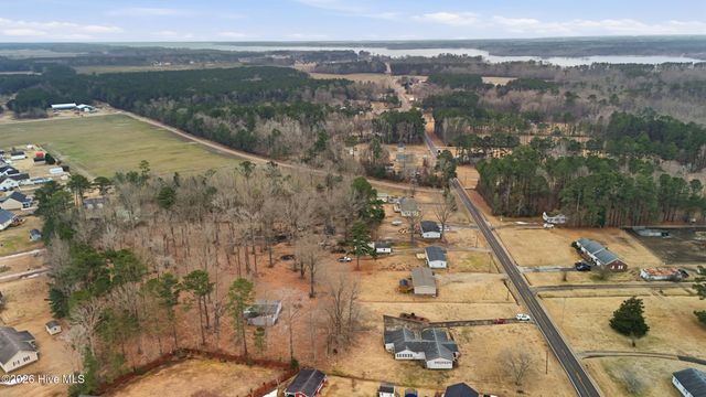 1392 Nixonton Road, Elizabeth City, NC 27909