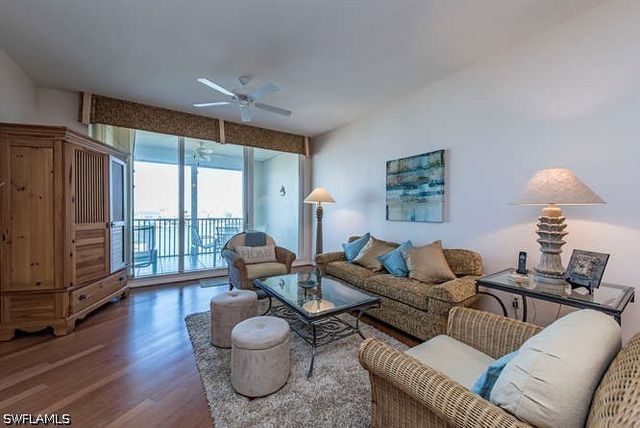 400 Flagship DR 905, Naples, FL 34108