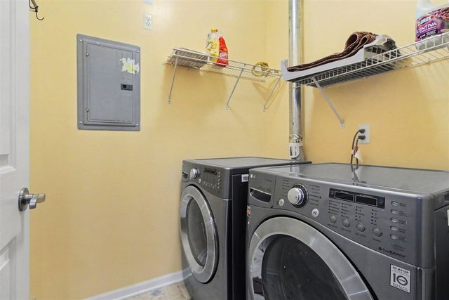 23790 Northstone Village Drive, Taylor, MI 48180