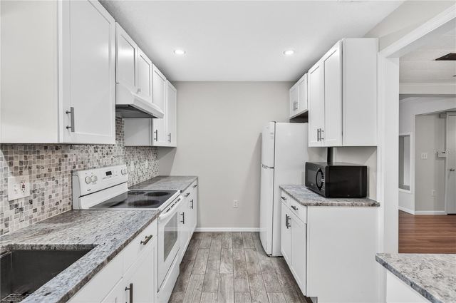 819 CANOVIA AVENUE, Orlando, FL 32804