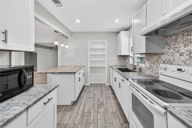 819 CANOVIA AVENUE, Orlando, FL 32804