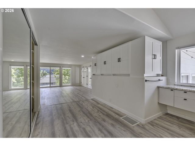 16408 Sw TIMBERLAND Dr, Beaverton, OR 97007