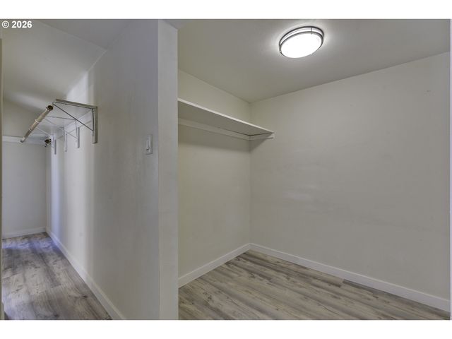 16408 Sw TIMBERLAND Dr, Beaverton, OR 97007