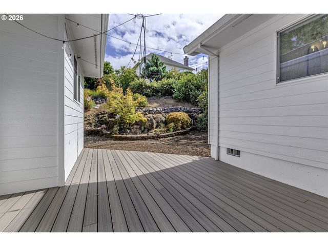 16408 Sw TIMBERLAND Dr, Beaverton, OR 97007