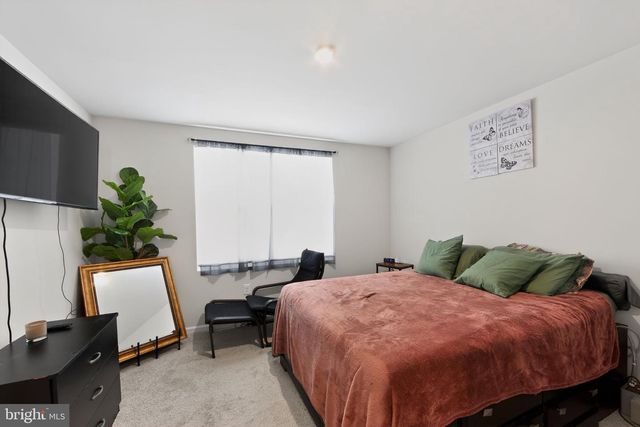 157 LUKENS MILL DR, Coatesville, PA 19320