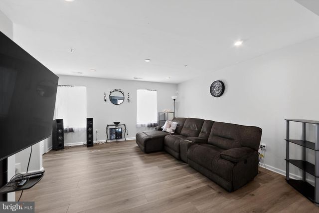 157 LUKENS MILL DR, Coatesville, PA 19320