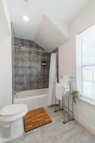 3718 Cleburne Street, Houston, TX 77004