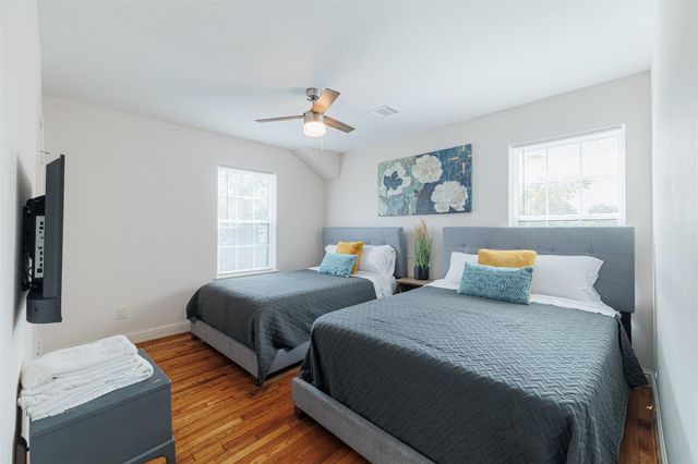 3718 Cleburne Street, Houston, TX 77004